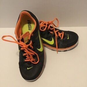 Nike Training Flex Supreme Fitsole Running Athletic Shoe Gray and Orange Size 7